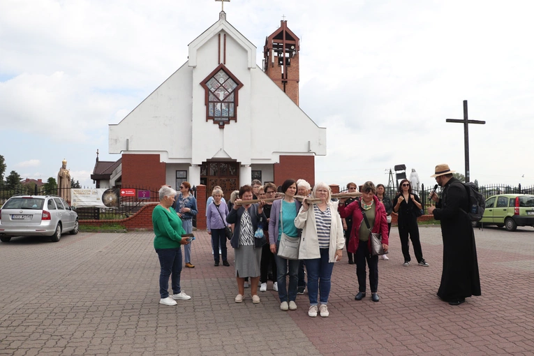XII Diecezjalna Pielgrzymka Kobiet - wędrówka