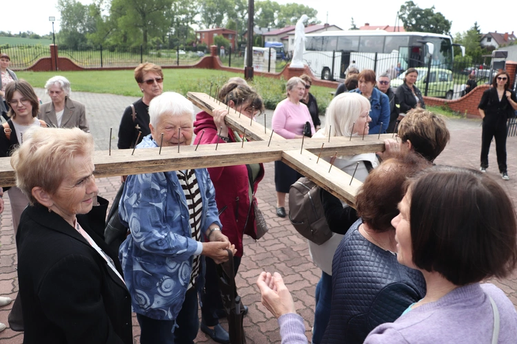 XII Diecezjalna Pielgrzymka Kobiet - wędrówka