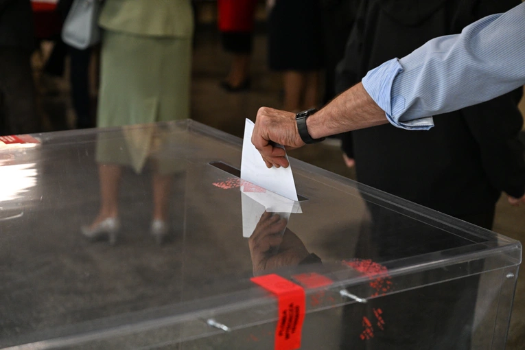 Rozpoczęło się głosowanie w II turze wyborów prezydenckich