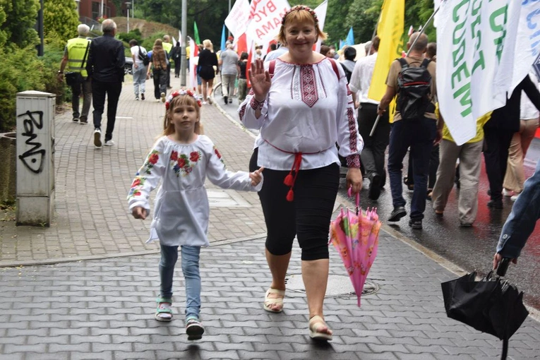 Ulicami Gorzowa Wlkp. przeszedł Marsz dla Życia i Rodziny