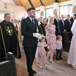 Nowy Dwór Mazowiecki. Poświęcenie witraża i wprowadzenie relikwii błogosławionej rodziny Ulmów