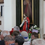 Nowy Dwór Mazowiecki. Poświęcenie witraża i wprowadzenie relikwii błogosławionej rodziny Ulmów