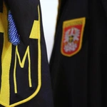 Nowy Dwór Mazowiecki. Poświęcenie witraża i wprowadzenie relikwii błogosławionej rodziny Ulmów
