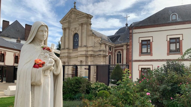 Ponad milion osób w USA odda cześć relikwiom św. Teresy z Lisieux