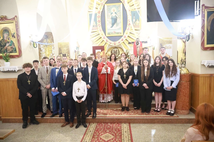 Bierzmowanie w Marcinkowicach