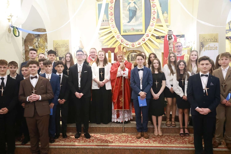 Bierzmowanie w Marcinkowicach