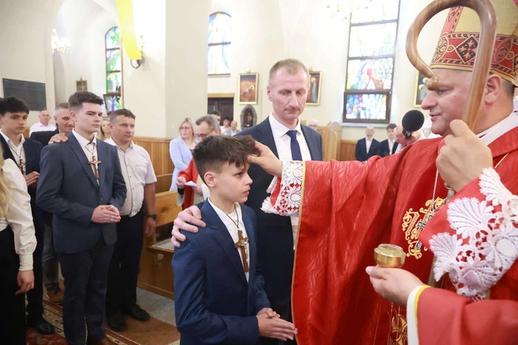 Bierzmowanie w Marcinkowicach