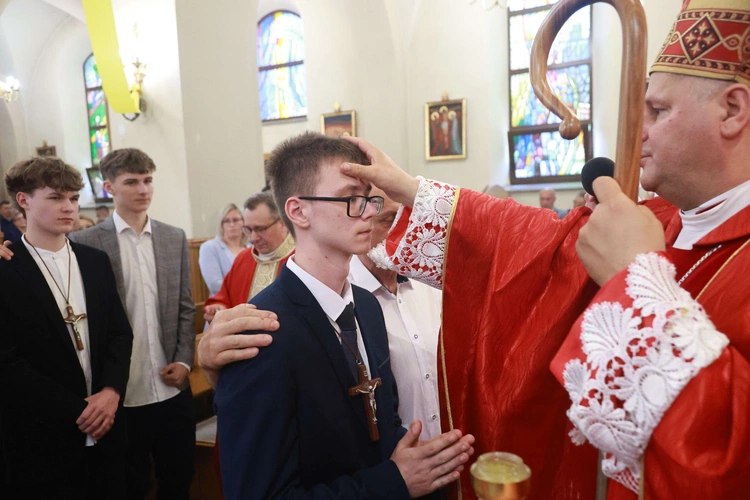 Bierzmowanie w Marcinkowicach