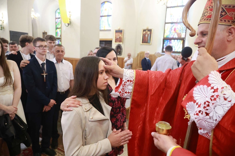 Bierzmowanie w Marcinkowicach