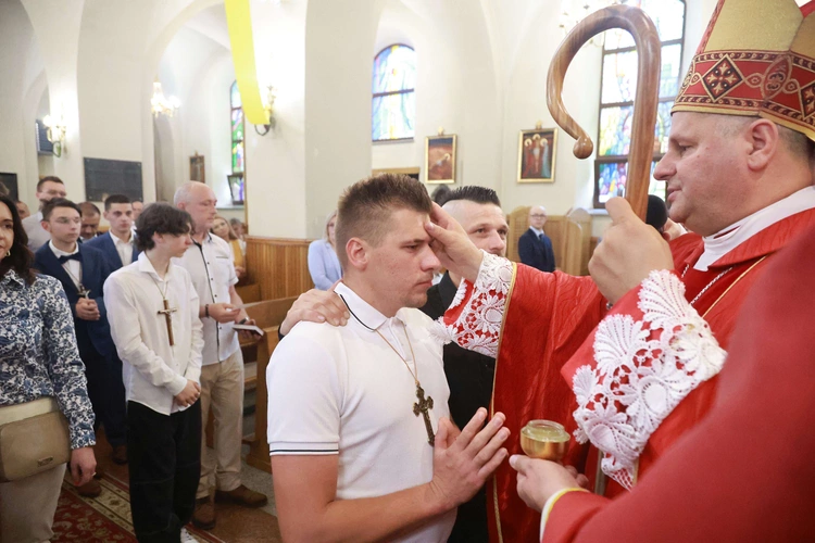 Bierzmowanie w Marcinkowicach