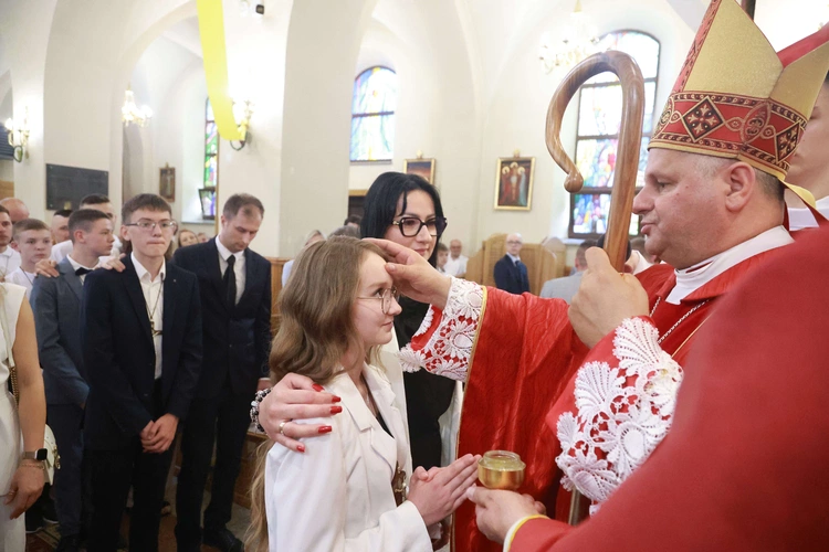 Bierzmowanie w Marcinkowicach