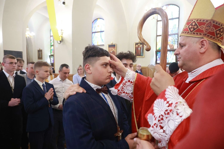 Bierzmowanie w Marcinkowicach