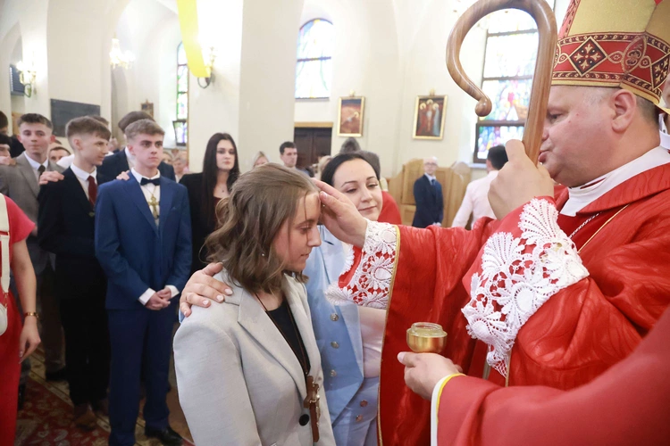 Bierzmowanie w Marcinkowicach