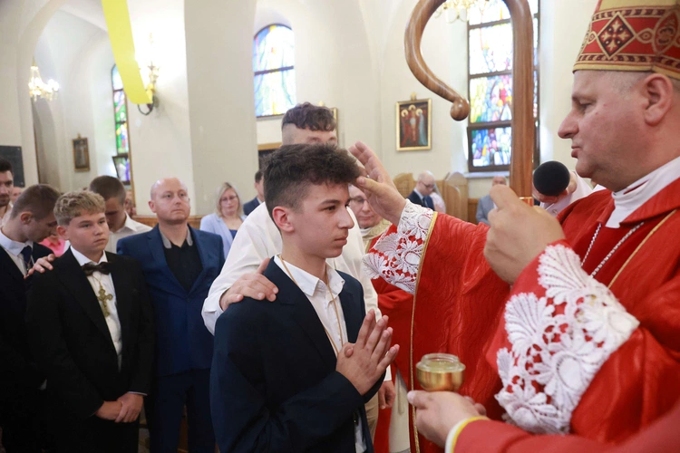 Bierzmowanie w Marcinkowicach