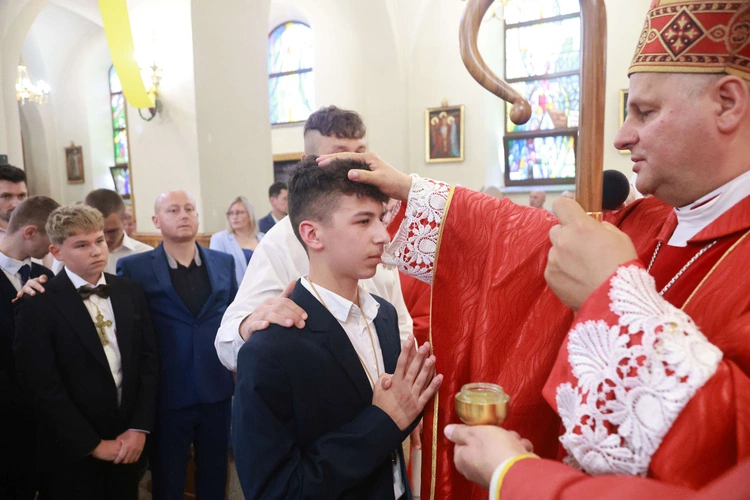 Bierzmowanie w Marcinkowicach