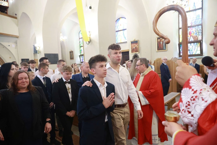 Bierzmowanie w Marcinkowicach