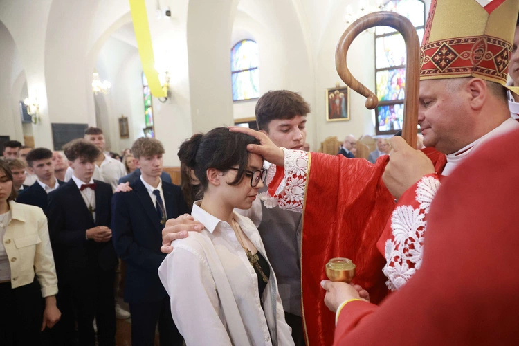 Bierzmowanie w Marcinkowicach