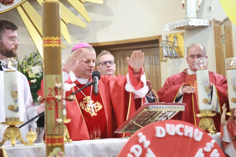 Bierzmowanie w Marcinkowicach