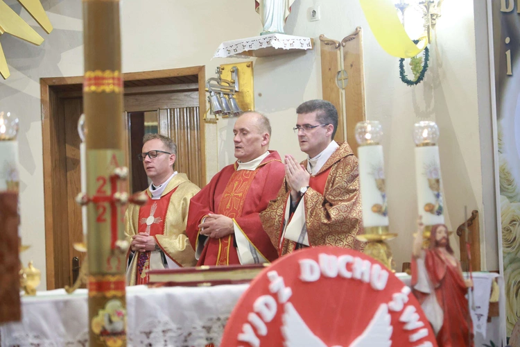 Bierzmowanie w Marcinkowicach