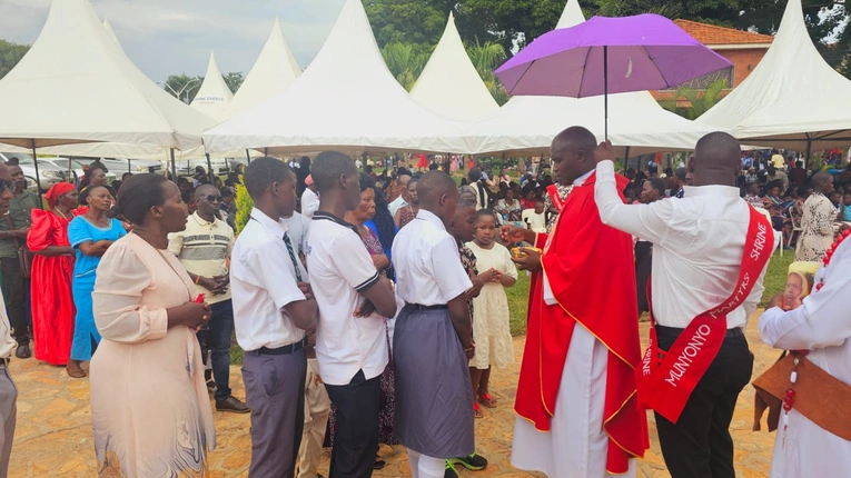 Mimo próby zamachu bombowego, ruszyły uroczystości w sanktuarium męczenników Afryki