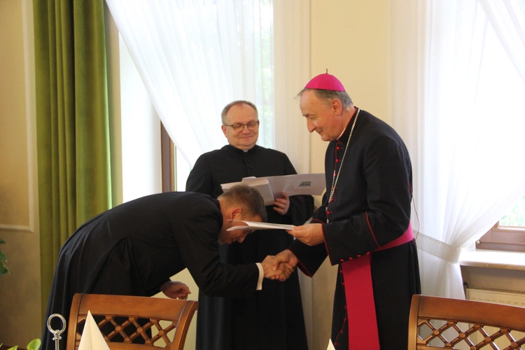 Posłanie księży neoprezbiterów na ich pierwsze parafie