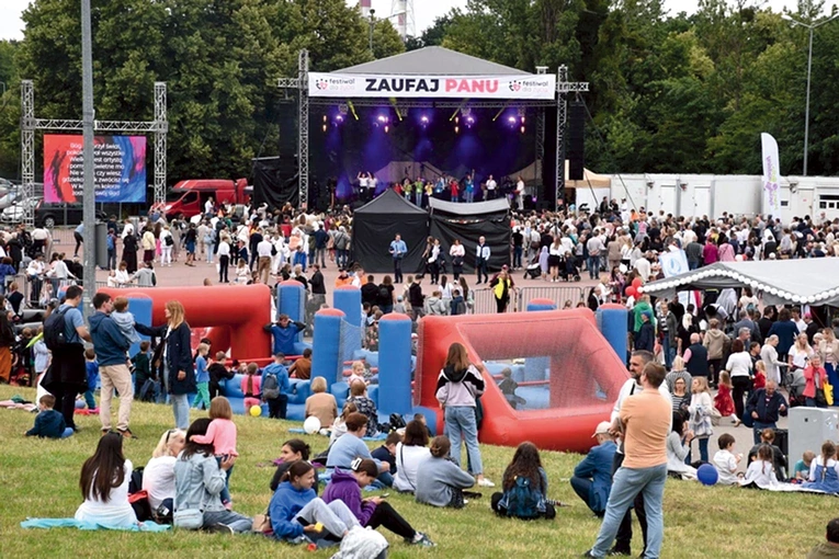 Poprzednie  edycje przyciągnęły dziesiątki  tysięcy osób.  W tym roku impreza  potrwa od 13 do 15 czerwca. 