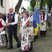 Procesja wejścia  podczas Eucharystii.