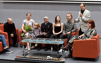 W prapremierze wzięli udział twórcy filmu Patrycja Piwowar-Janicka (druga z lewej) i Jerzy Janicki (drugi z prawej) oraz odtwórcy głównych ról.
