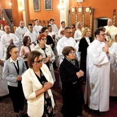 Studium Liturgiczne naszej diecezji działające przy Instytucie Filozoficzno- -Teologicznym w Zielonej Górze od kilku lat prowadzi formację  na kilku kierunkach, są to m.in.: ceremoniarz zespołu liturgicznego, precentorka pozaprezbiterialnej służby kobiet czy animator parafialnych zespołów liturgicznych. Więcej informacji: www.ift.zgora.pl. W tym roku formację ukończyło  8 animatorów,  11 ceremoniarzy  i 6 precentorek.