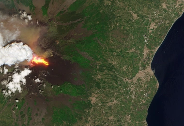 Etna znowu straszy
