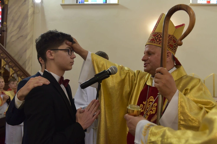 Bierzmowanie w Trzetrzewinie