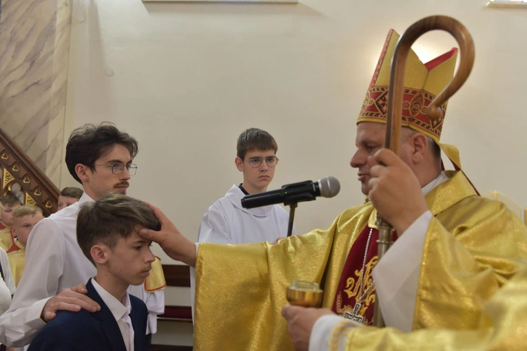 Bierzmowanie w Trzetrzewinie