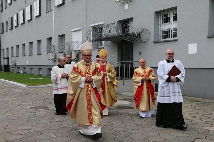 Płock. Msza św. w Zakładzie Karnym