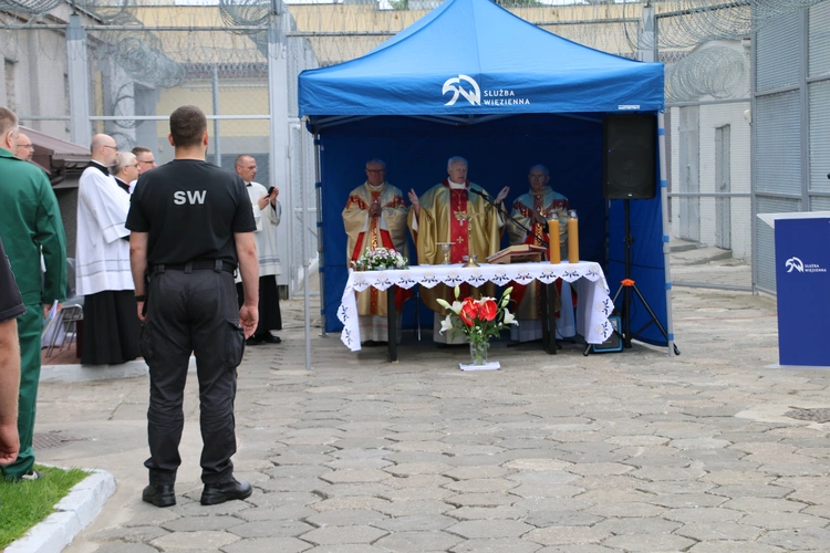 Płock. Msza św. w Zakładzie Karnym