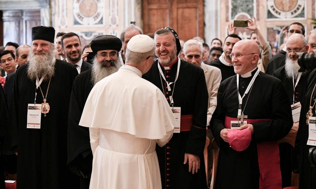 Papież spotyka się z uczestnikami ekumenicznego sympozjum