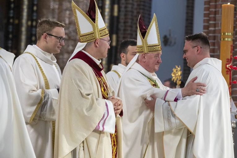 Święcenia kapłańskie na Pradze, cz. II