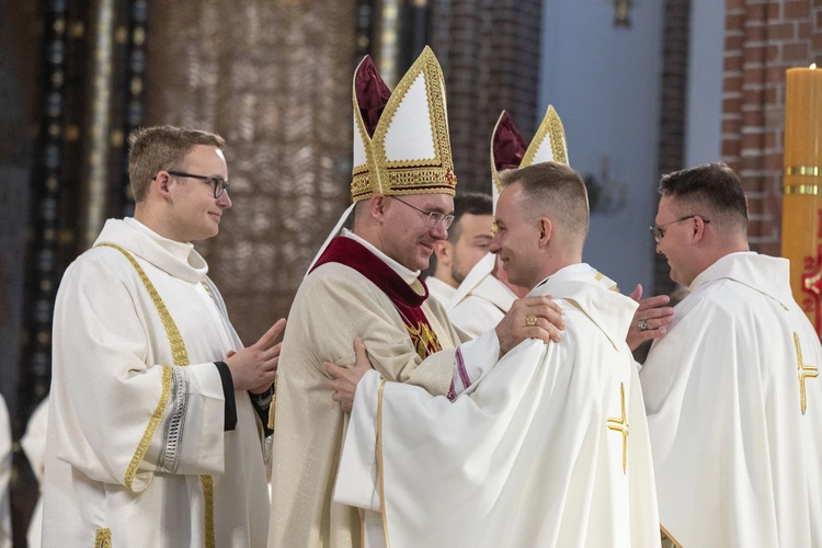 Święcenia kapłańskie na Pradze, cz. II