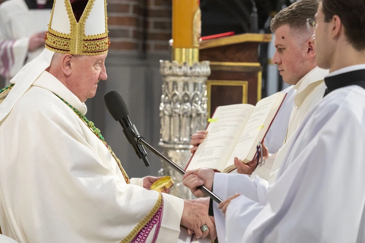 Święcenia kapłańskie na Pradze, cz. II