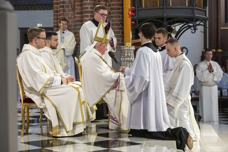 Święcenia kapłańskie na Pradze, cz. II