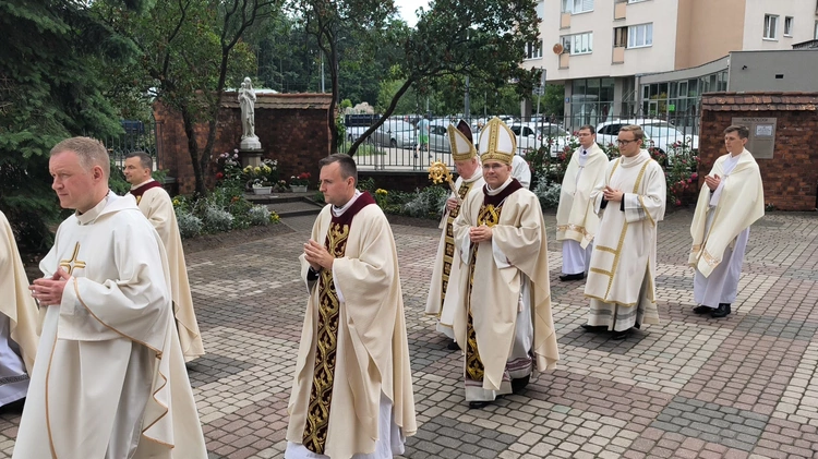 Święcenia kapłańskie na Pradze, cz. I