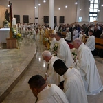 Podziękowania i dekrety nowych prezbiterów