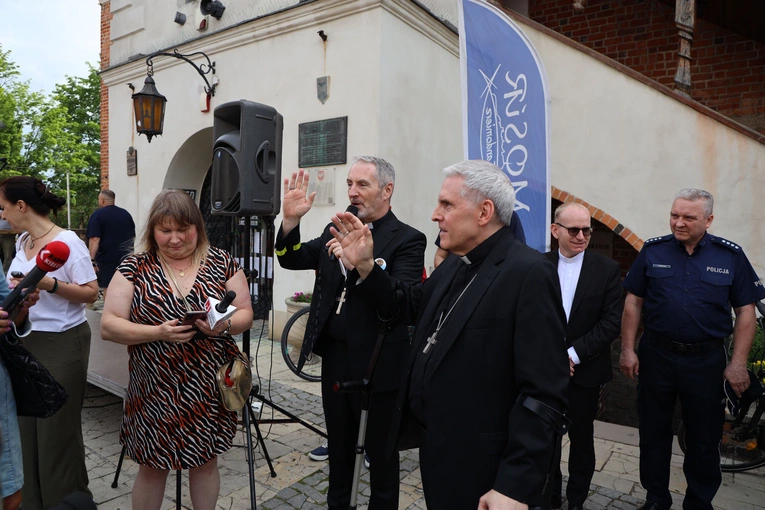 Rowerem dla Jana Pawła II