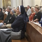 Wigilia Zesłania Ducha Świętego w katedrze Chrystusa Króla w Katowicach