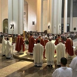 Wigilia Zesłania Ducha Świętego w katedrze Chrystusa Króla w Katowicach