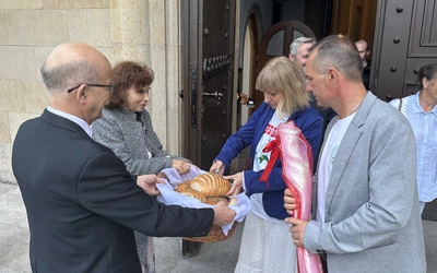 Wigilia Zesłania Ducha Świętego w katedrze Chrystusa Króla w Katowicach