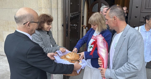 Wigilia Zesłania Ducha Świętego w katedrze Chrystusa Króla w Katowicach