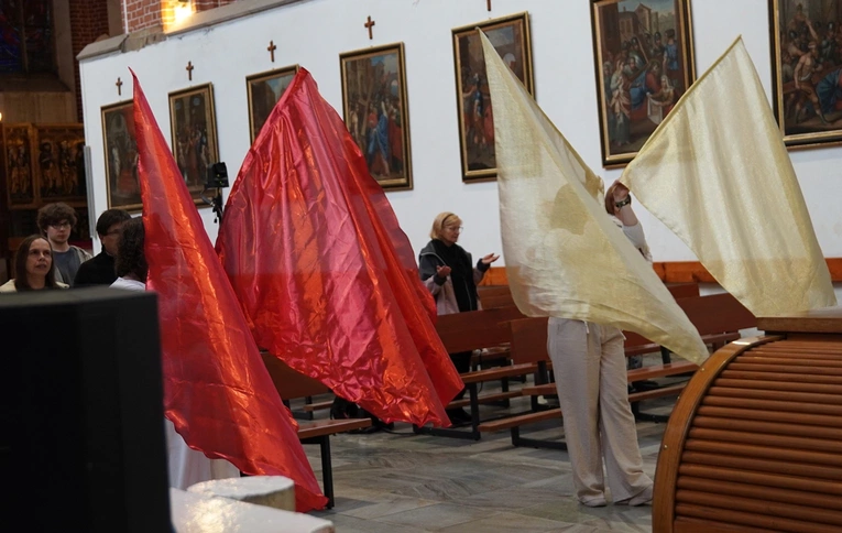 Diecezjalne czuwanie przed Zesłaniem Ducha Świętego - cz. 1.