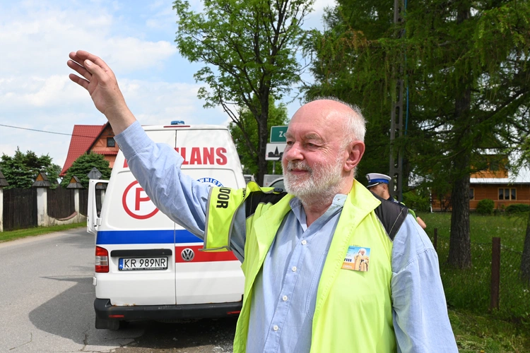 Papież przejechał, oni przeszli