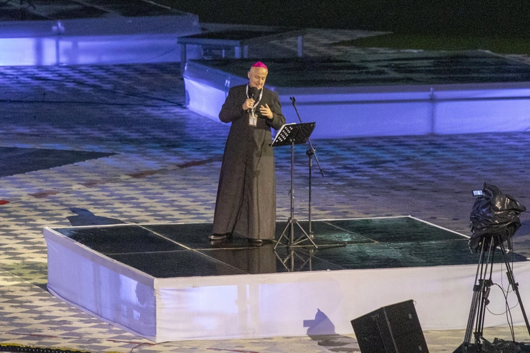 Jezus na Stadionie Legii. Świadectwa