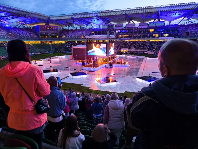 Jezus na Stadionie Legii. Świadectwa